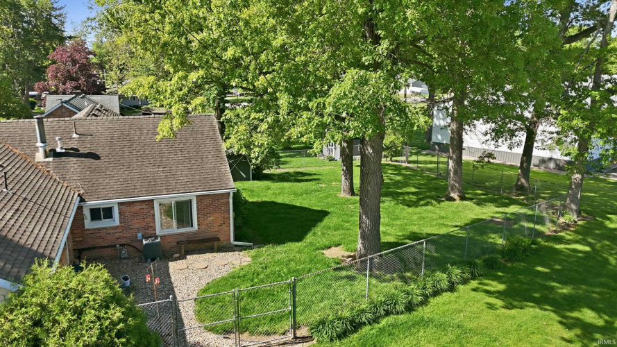 Listing Image 33