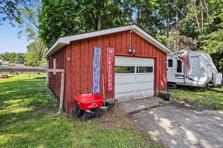Listing Image 22