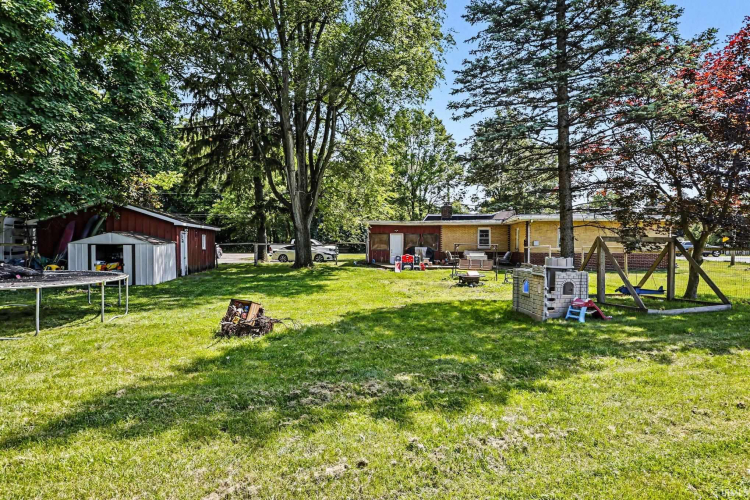 Listing Image 24