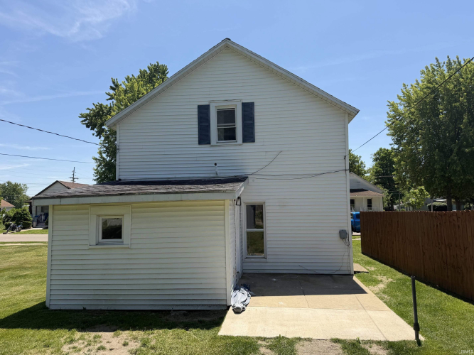 Listing Image 12