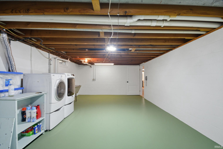 Listing Image 25