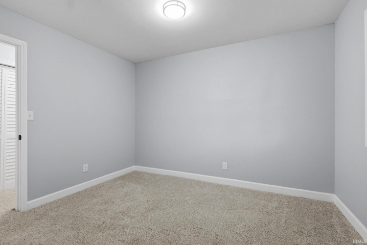 Listing Image 26