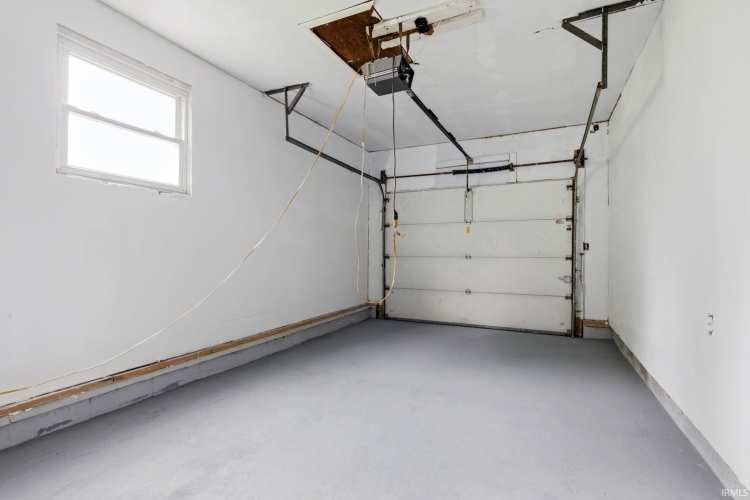 Listing Image 33