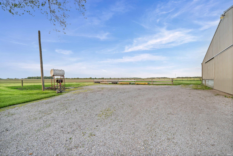 Listing Image 24