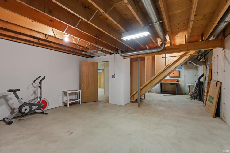 Listing Image 24