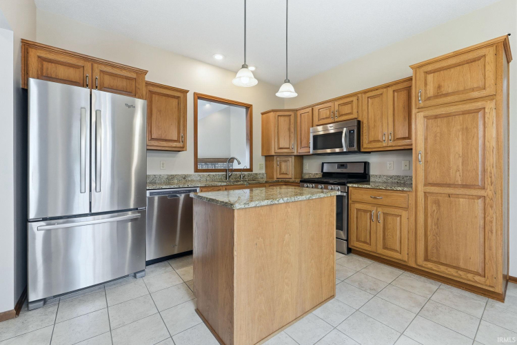Listing Image 6