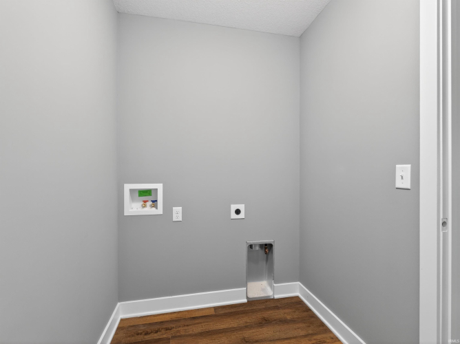 Listing Image 30