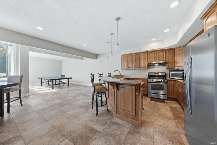Listing Image 14