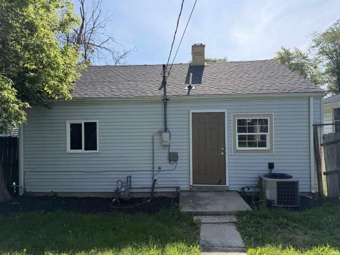 Listing Image 7