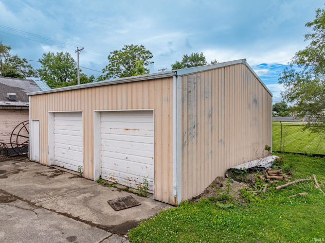 Listing Image 16