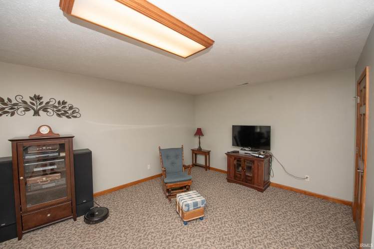 Listing Image 24