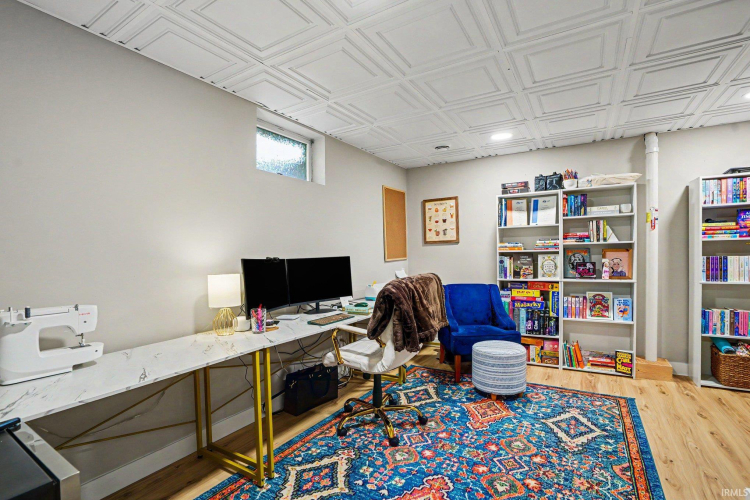 Listing Image 21