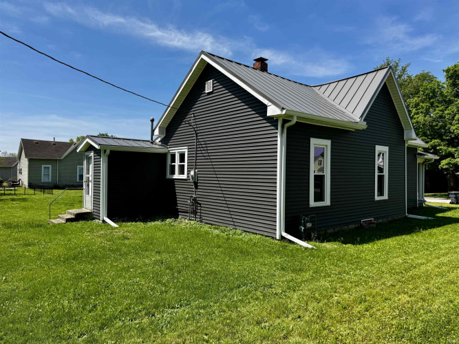 Listing Image 19