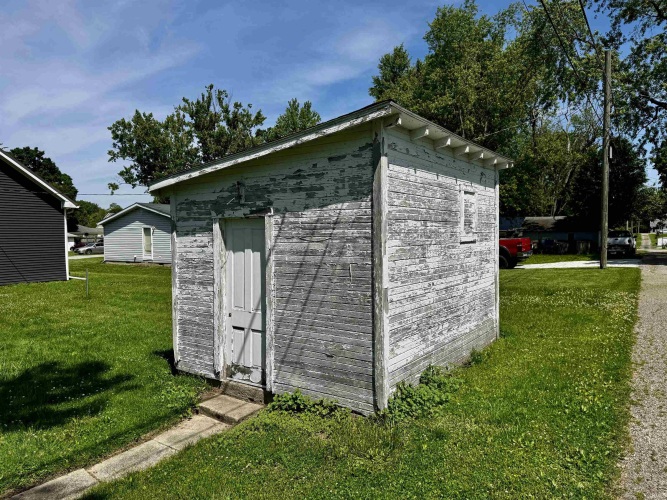 Listing Image 21