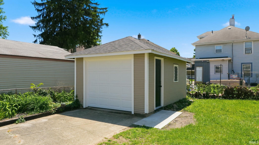 Listing Image 33