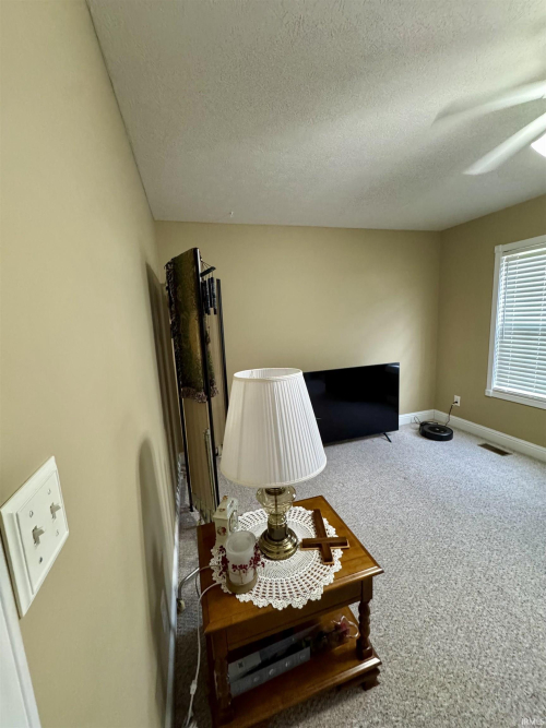 Listing Image 28