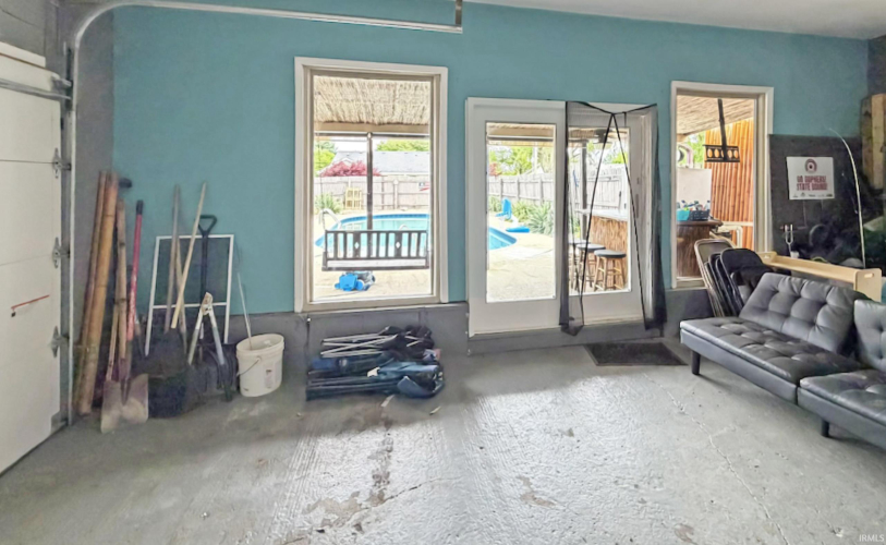 Listing Image 20