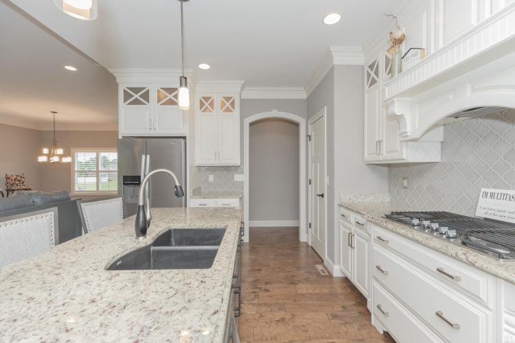 Listing Image 14