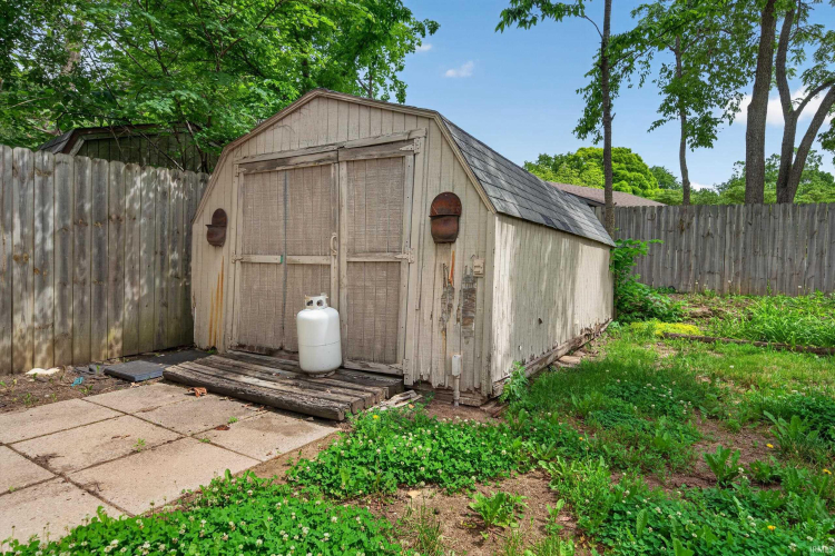 Listing Image 23