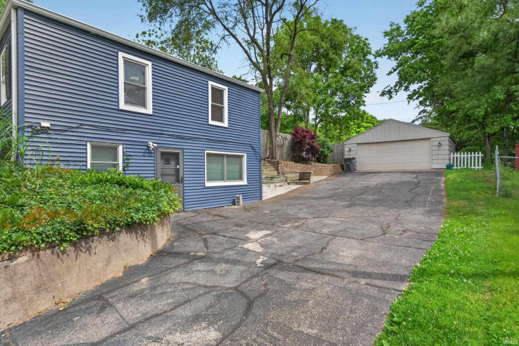 Listing Image 32
