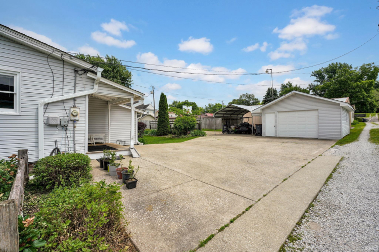 Listing Image 29