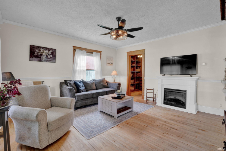 Listing Image 6