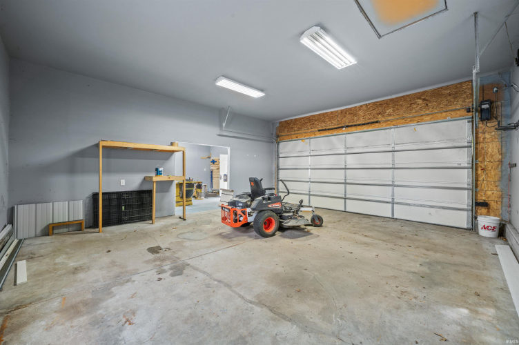 Listing Image 24