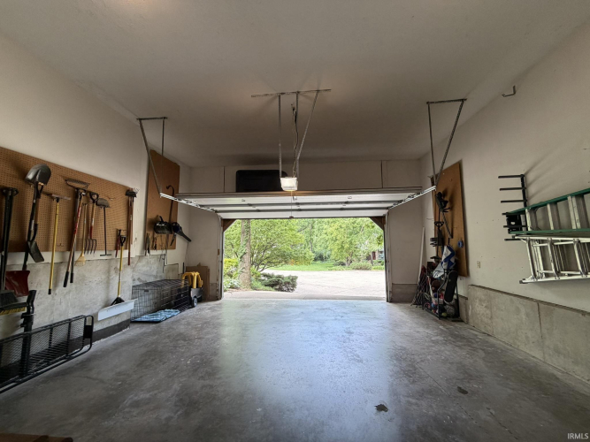 Listing Image 33