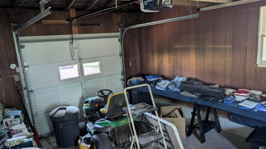 Listing Image 16