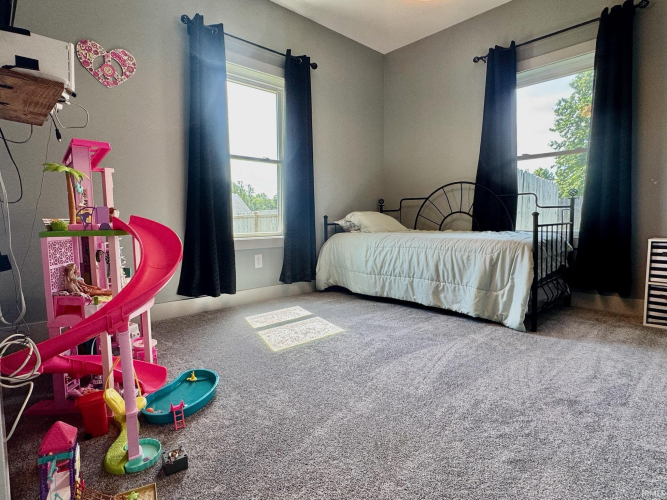 Listing Image 16