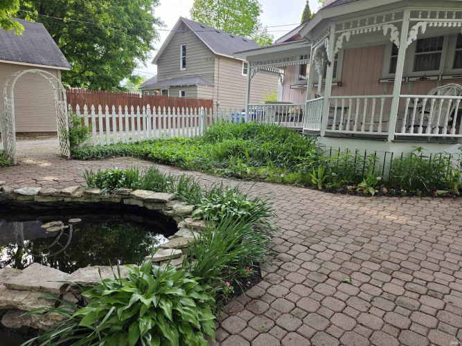 Listing Image 25