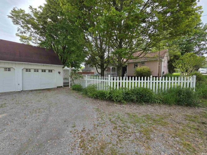 Listing Image 32