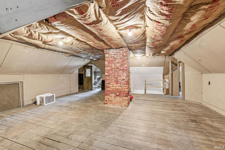 Listing Image 31