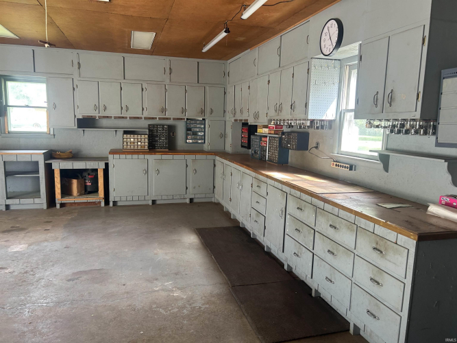 Listing Image 38