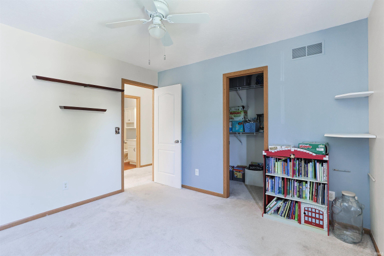 Listing Image 24