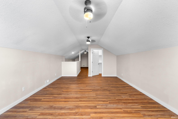Listing Image 30