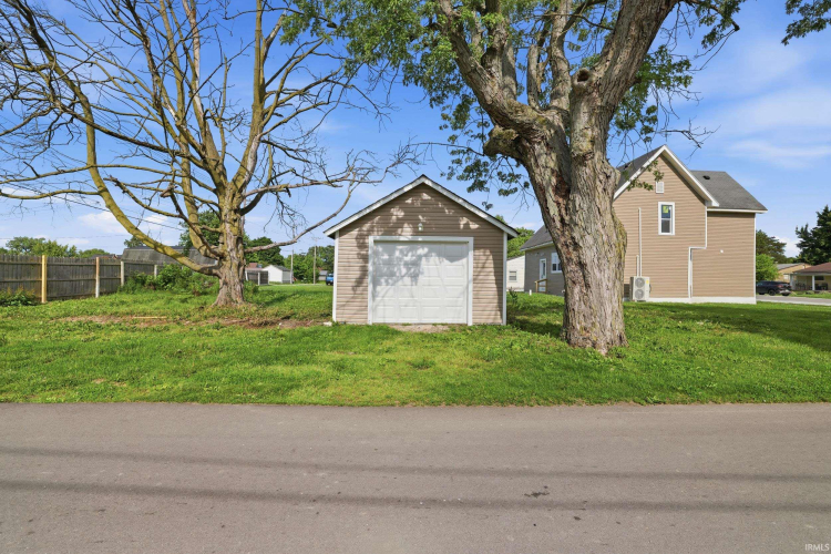 Listing Image 28