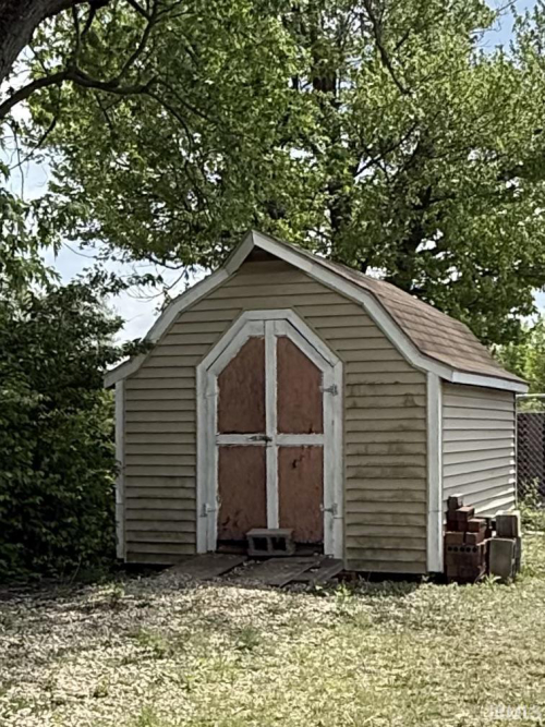 Listing Image 13