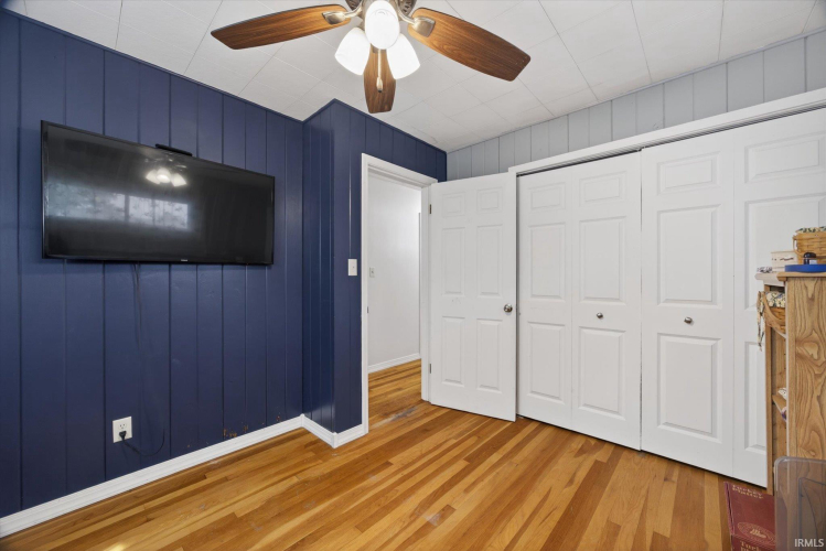 Listing Image 18