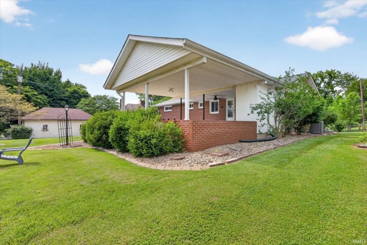 Listing Image 29
