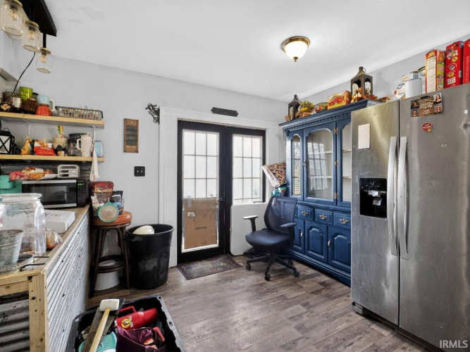 Listing Image 19