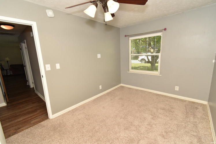 Listing Image 29