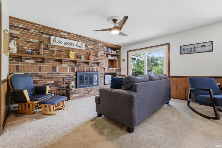 Listing Image 24