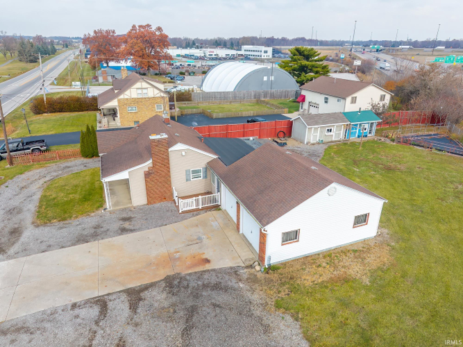 Listing Image 3