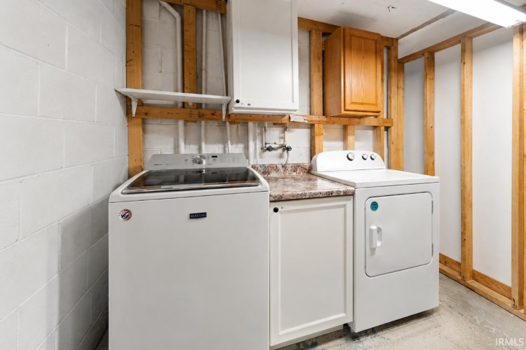 Listing Image 16