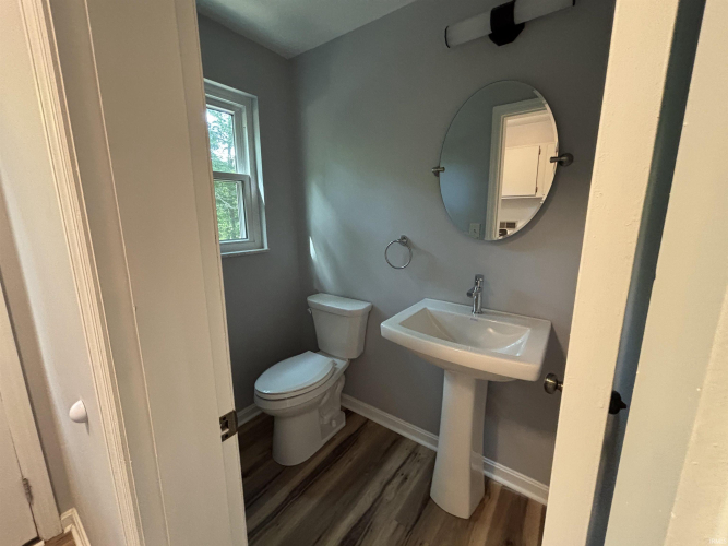 Listing Image 17