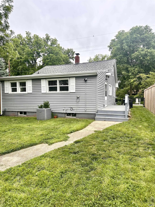 Listing Image 19
