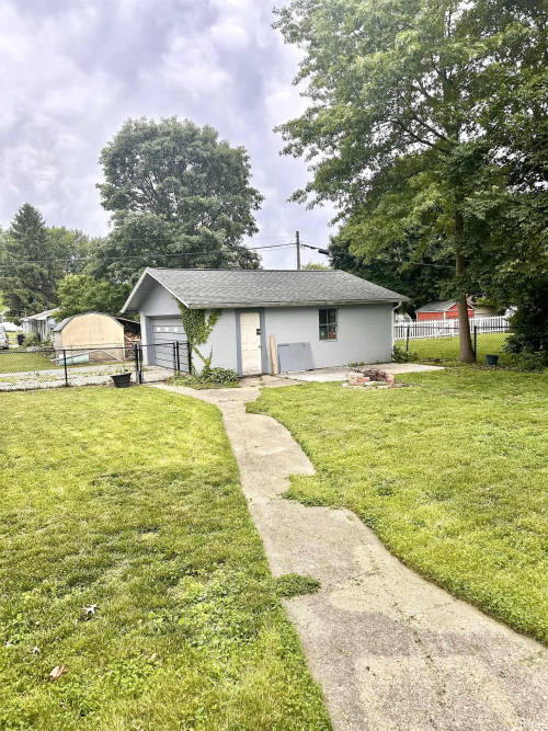 Listing Image 23