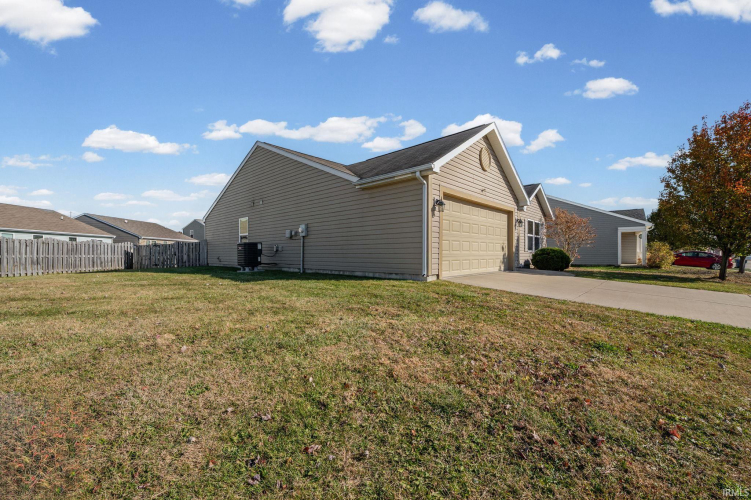 Listing Image 16
