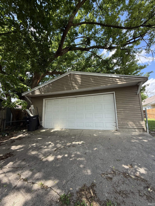 Listing Image 23